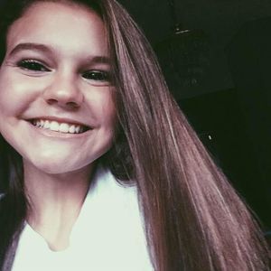 Meet your Posher, Carrie